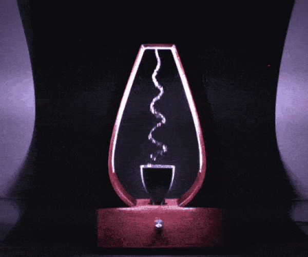 Water Manipulating Fountian Lamp